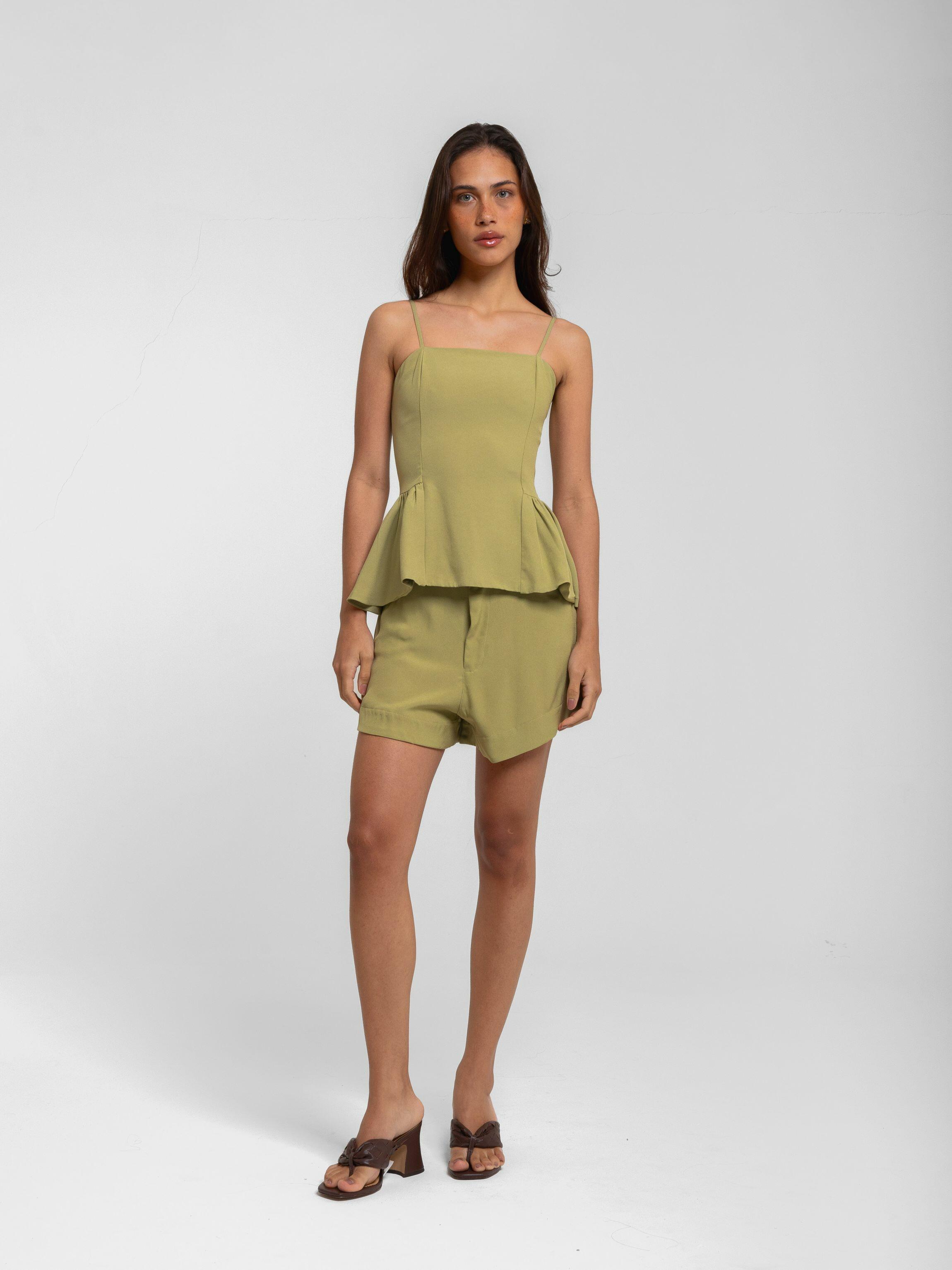 SHORT EVASE ALBANI VERDE