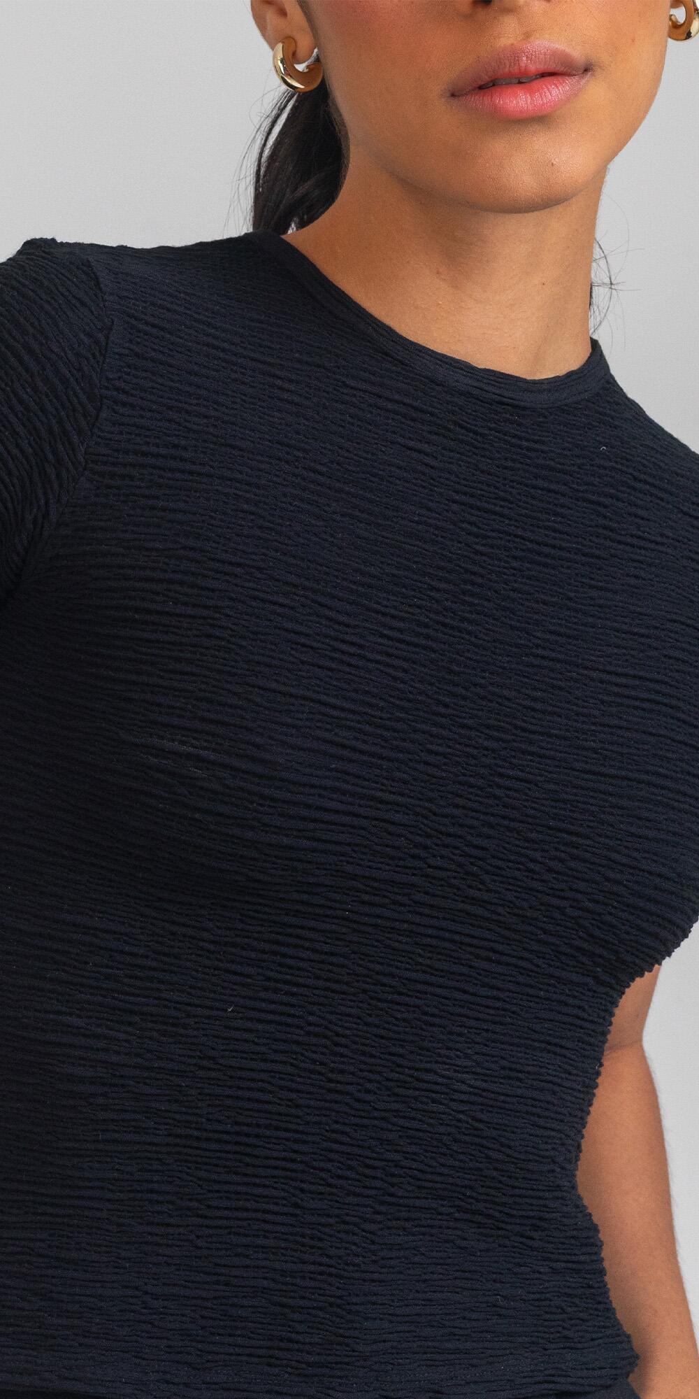 BLUSA TECA CRINKLE PRETO