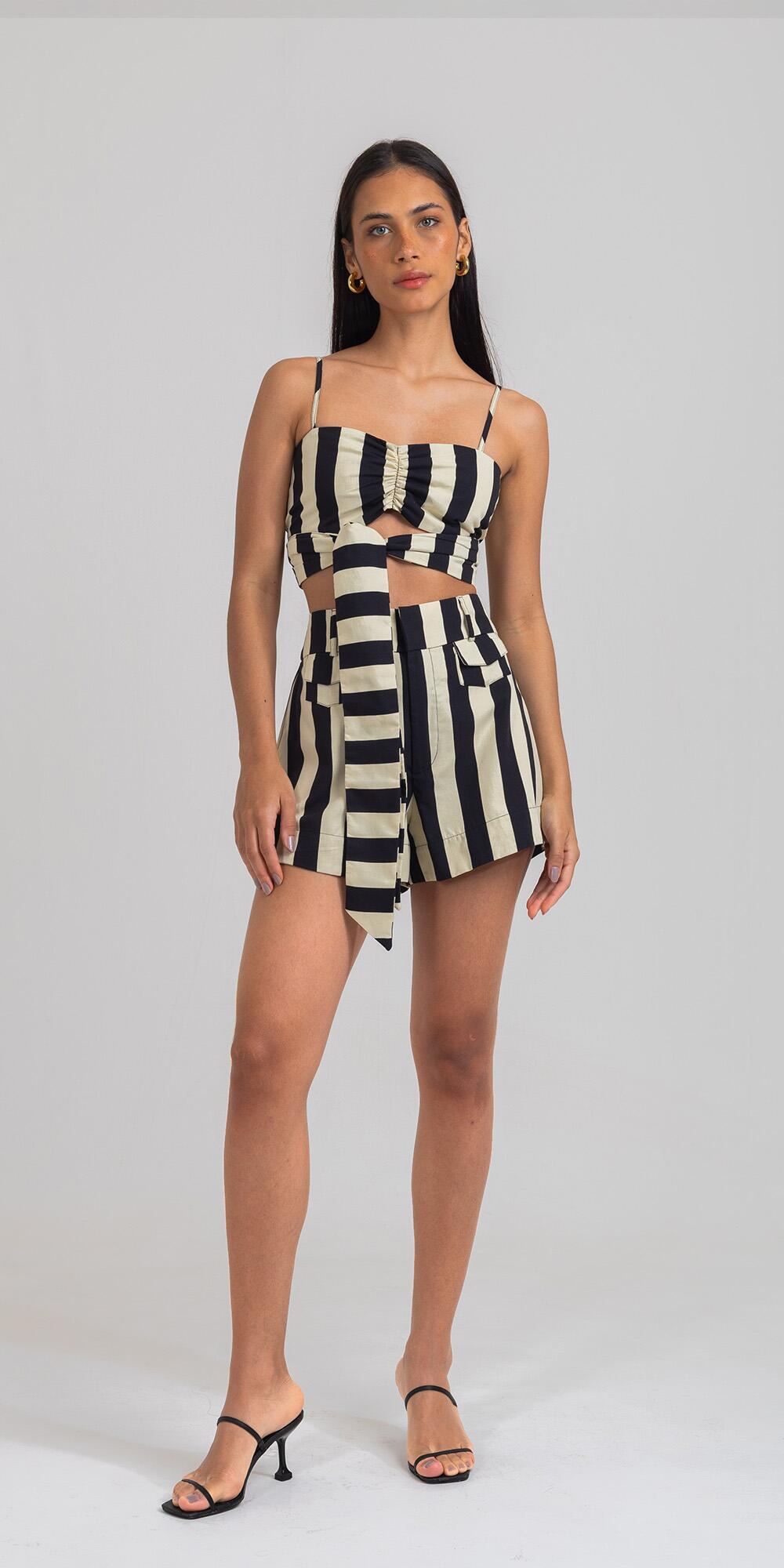 SHORT AMELIE TRICOLINE LISTRAS PRETO