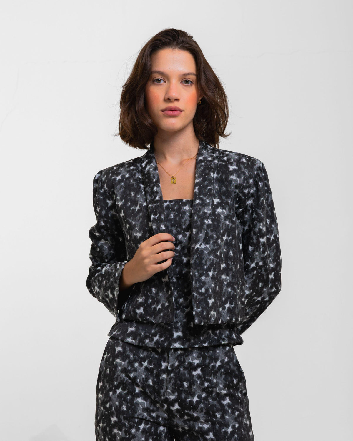 BLAZER VIVIAN JACQUARD IPÊ VIOLETAS P&amp;B
