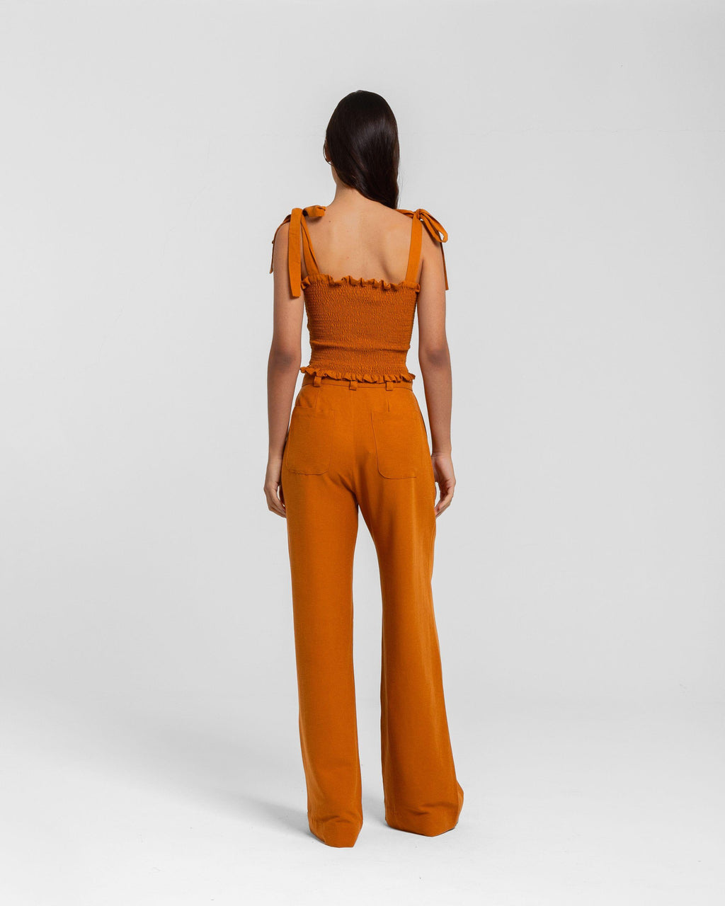 CALÇA BETINA GENEBRA LICOR