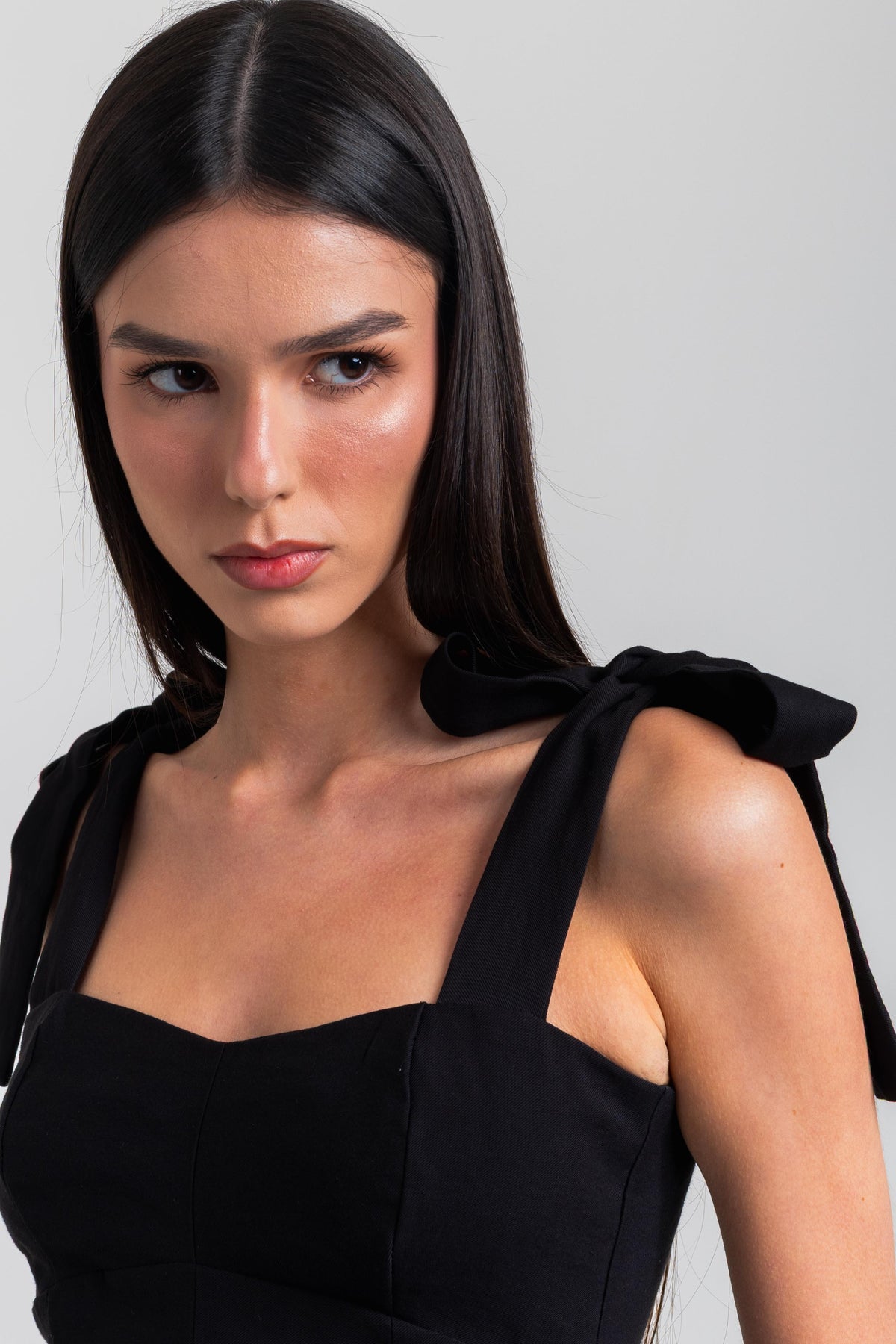 BLUSA ANTONIA FECHADA ALÇA PROVENCE PRETO
