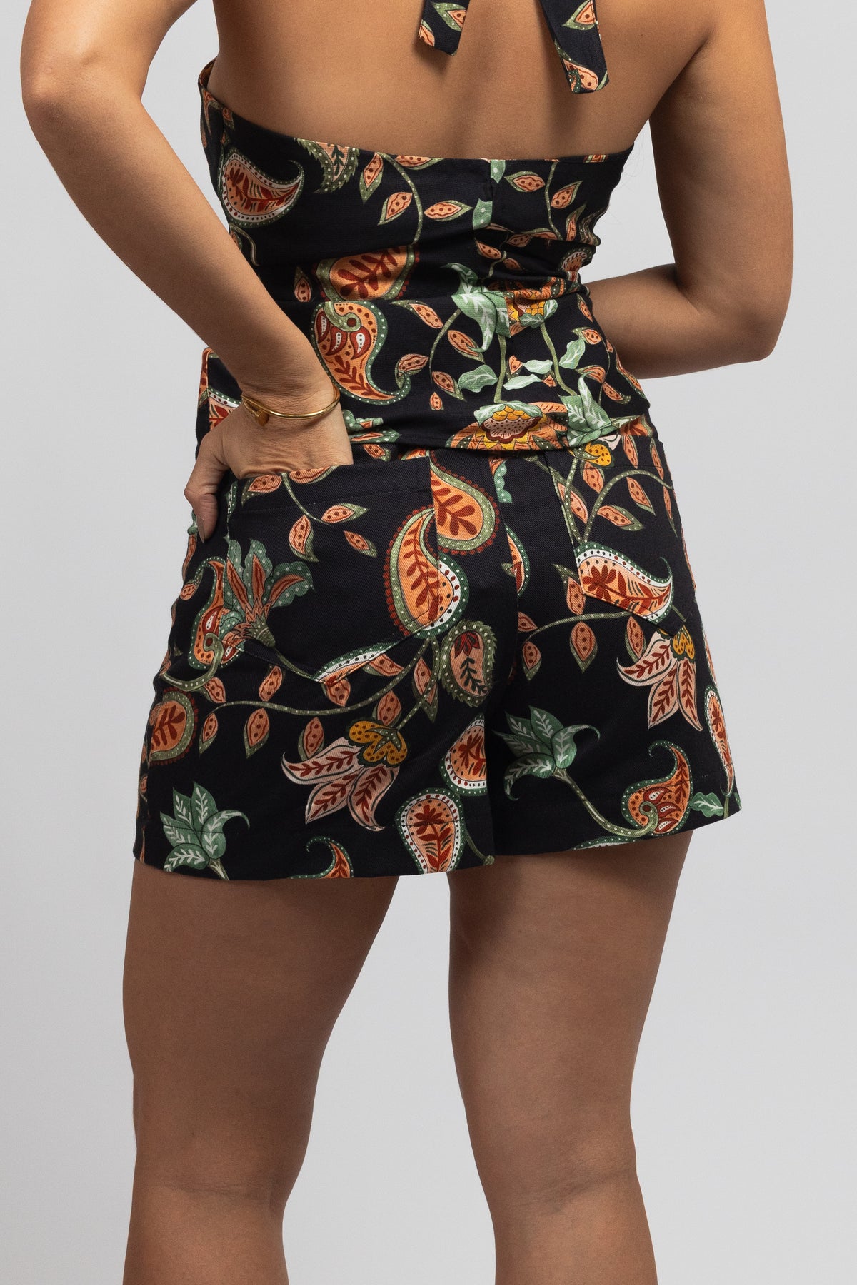 SHORT RETO ASSIMETRICO MADRID PAISLEY