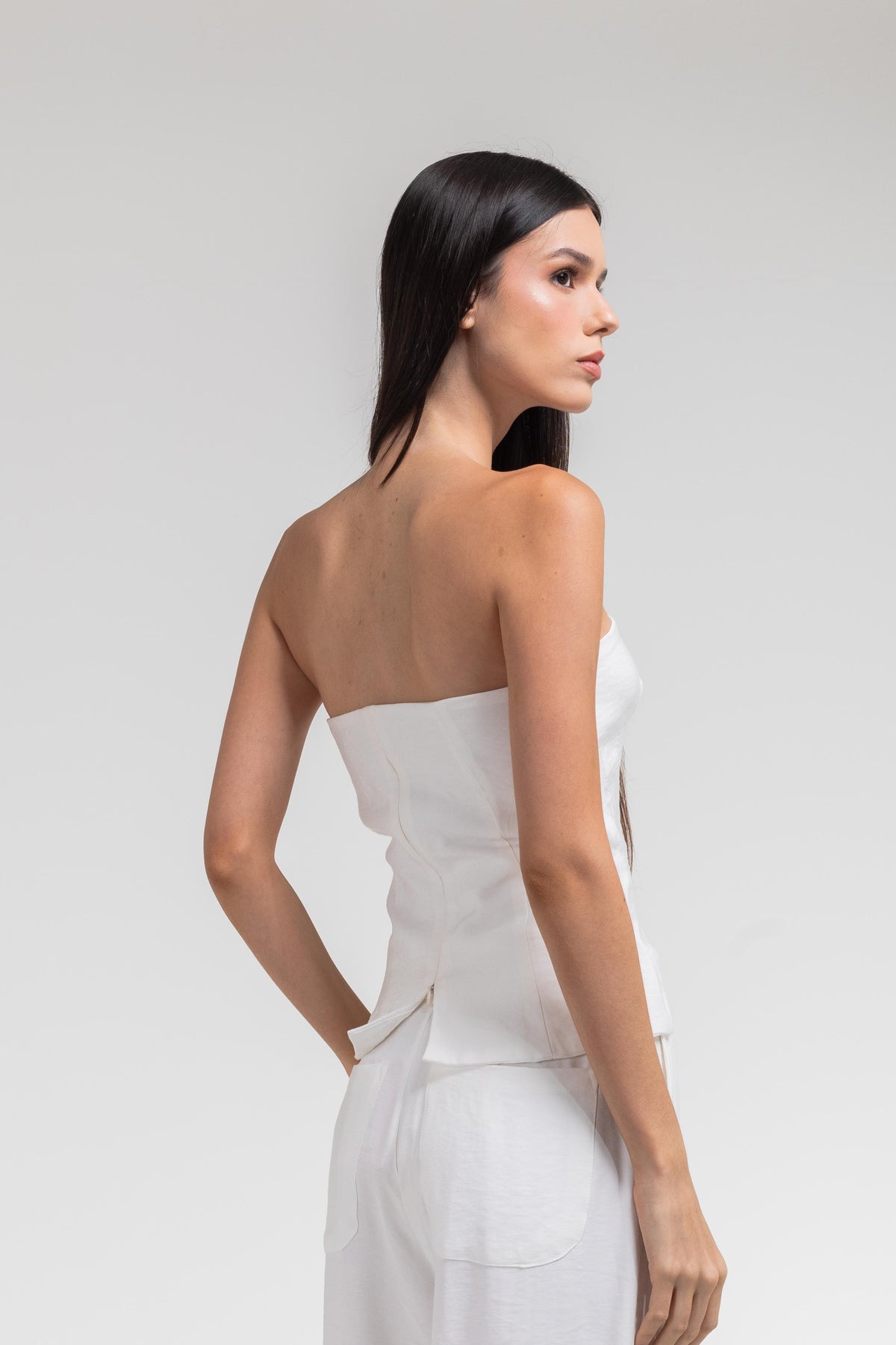 BLUSA ANTONIA ABERTA CUPRO LIKE BRANCO