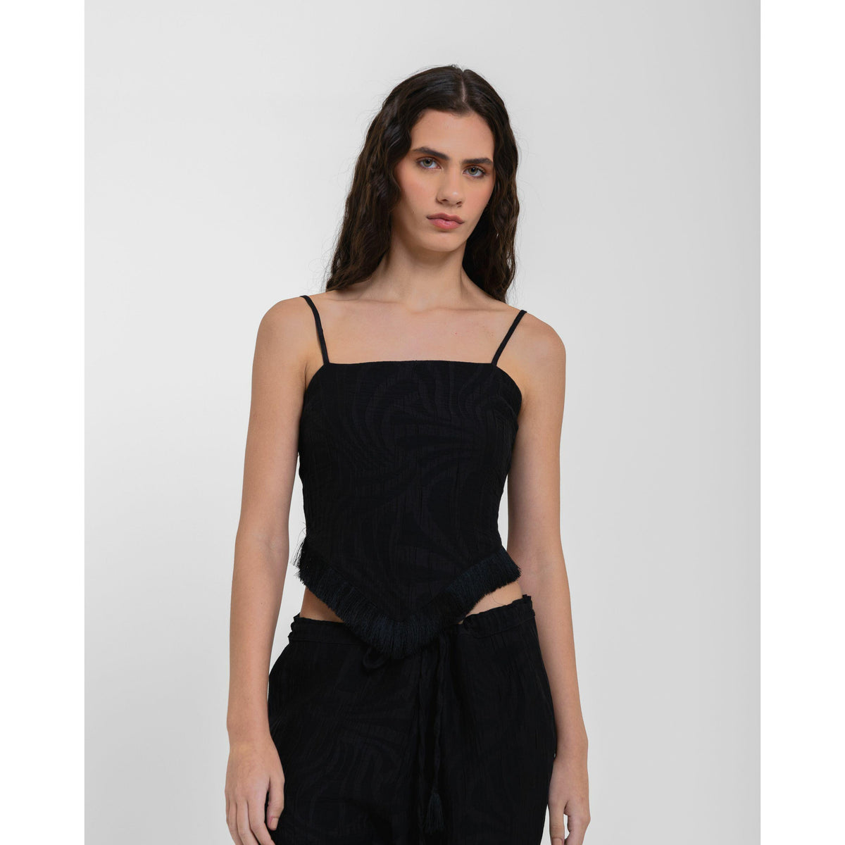 BLUSA JENNE FRANJA JUSTINE PRETO